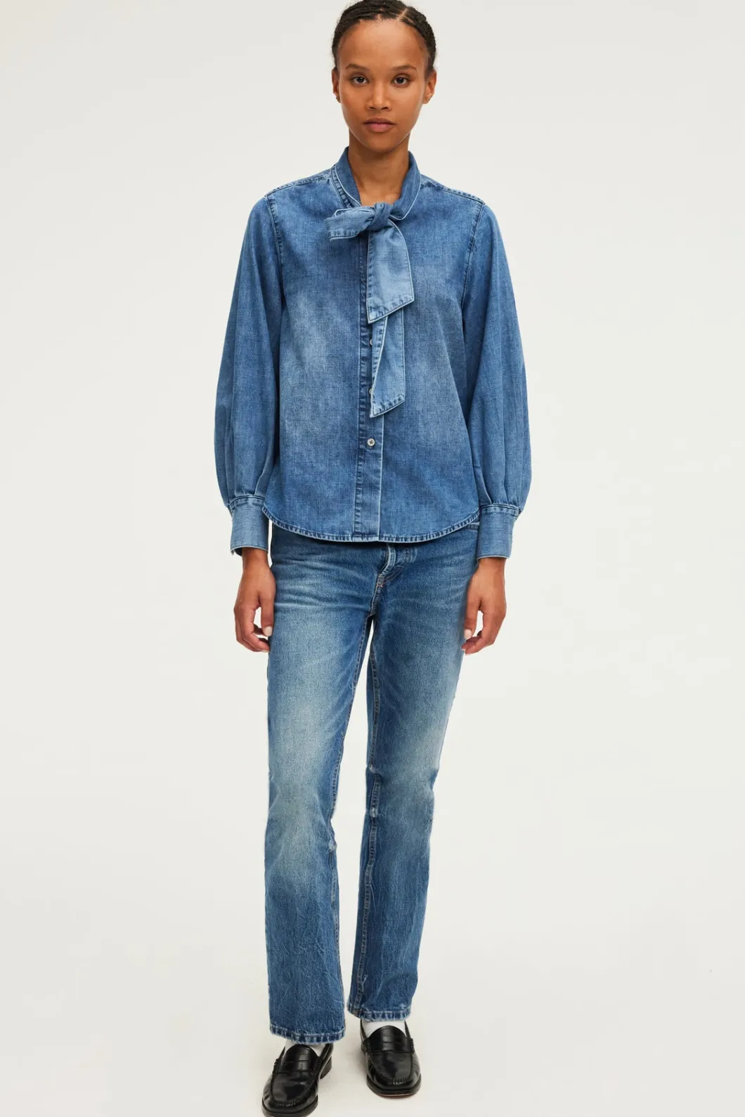 Chemise en jean et col lavallière - BRYONY | Pablo Discount