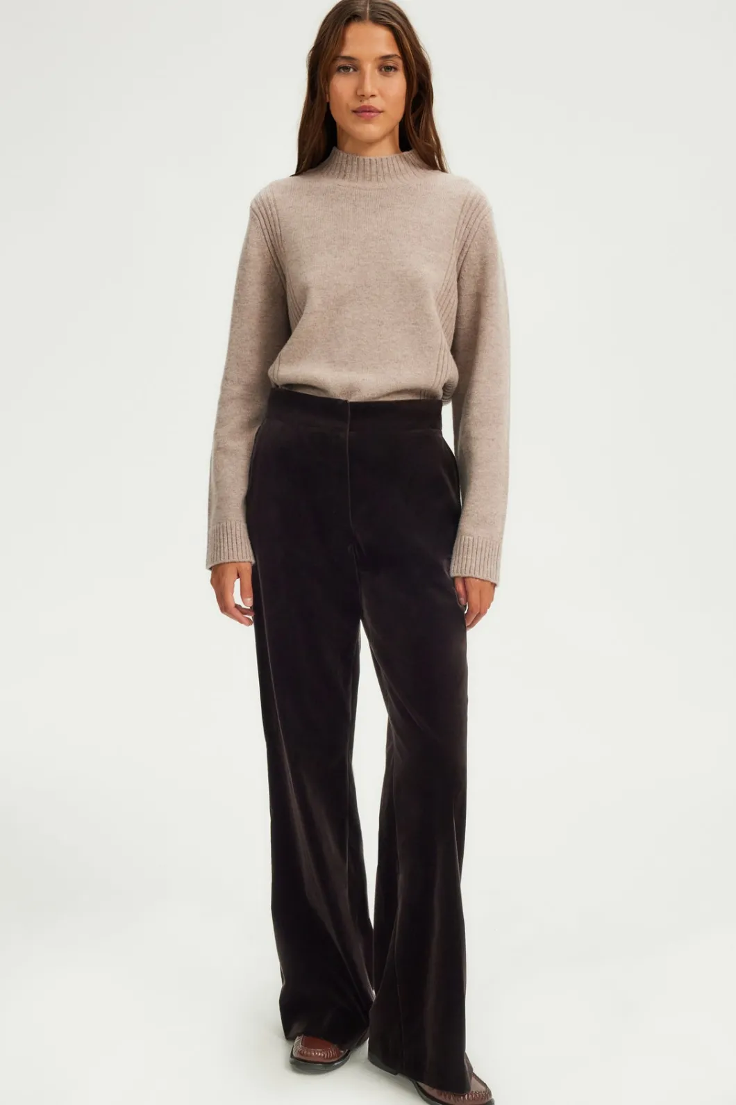 Pantalon large en velours lisse - NAIS | Pablo Discount