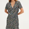 Robe courte cintrée à fleurs - SABRIA | Pablo Sale